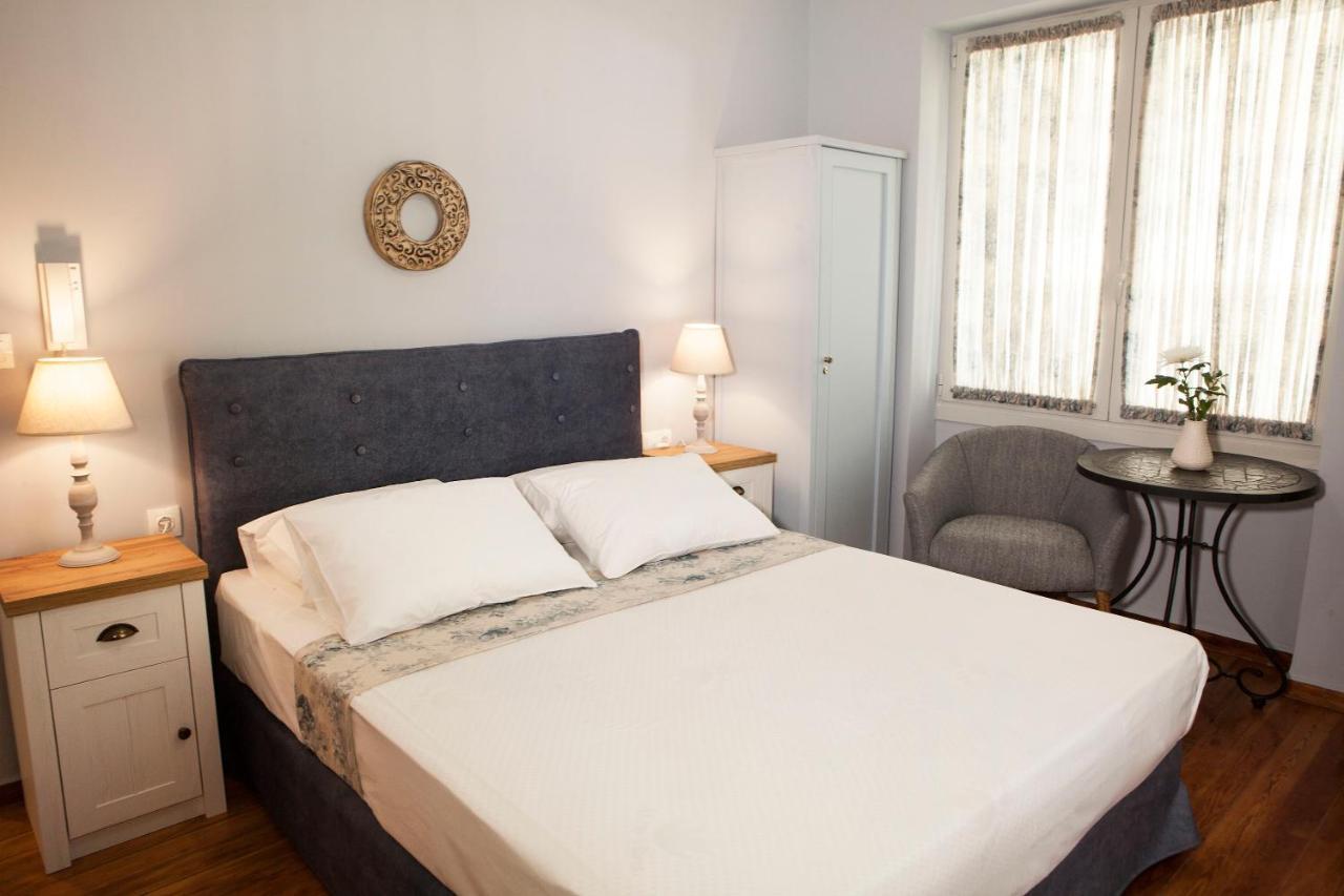 Lovely 1St Fl. Apt, With Balcony In Pagrati 아테네 외부 사진