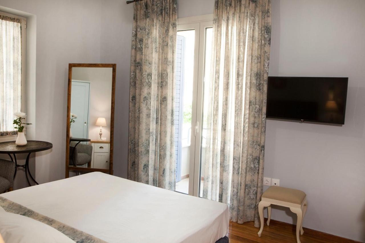 Lovely 1St Fl. Apt, With Balcony In Pagrati 아테네 외부 사진